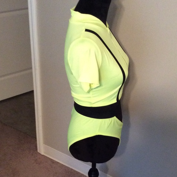 2 piece swimwear - Picture 5 of 7